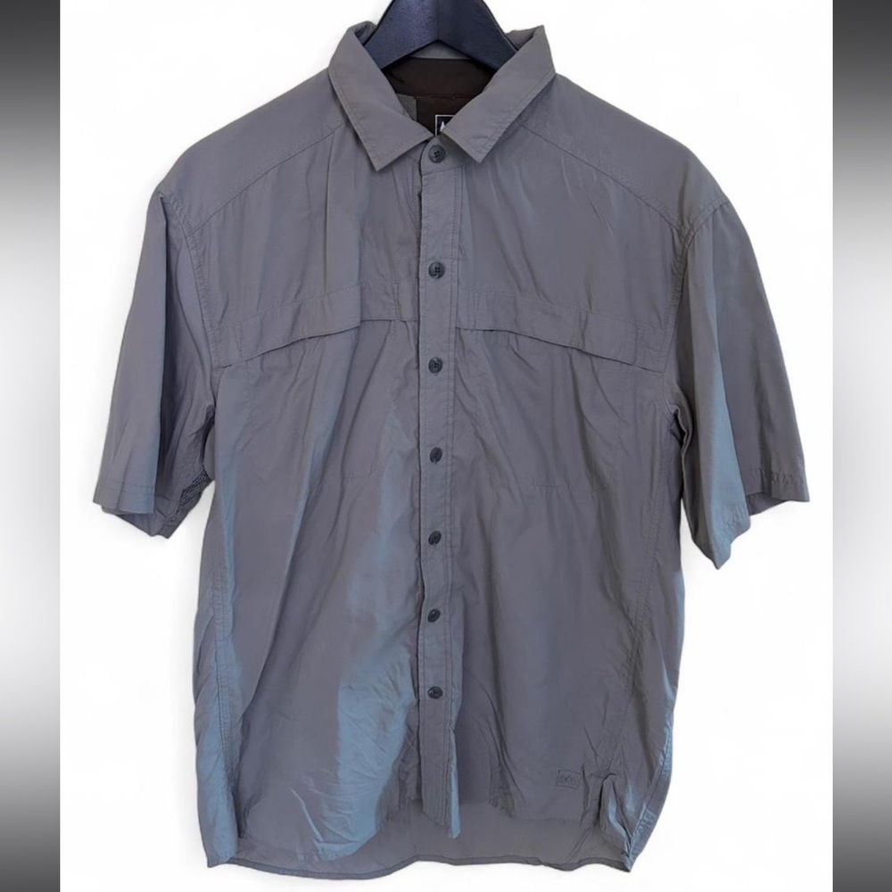 REI Gray Short Sleeve Button-Up Shirt